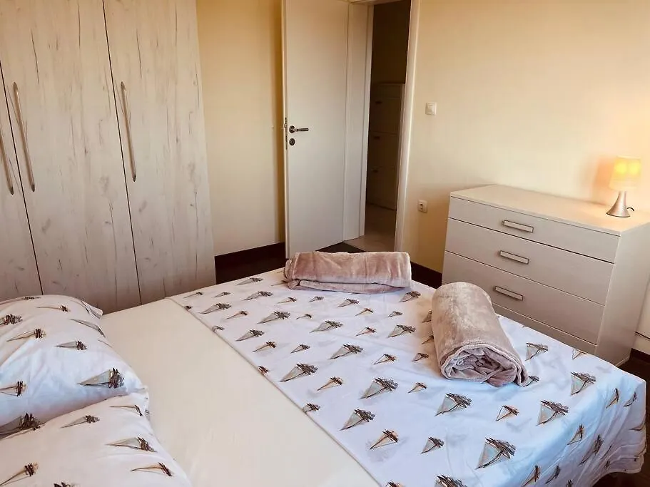 Appartement Marta à Pula 0*,